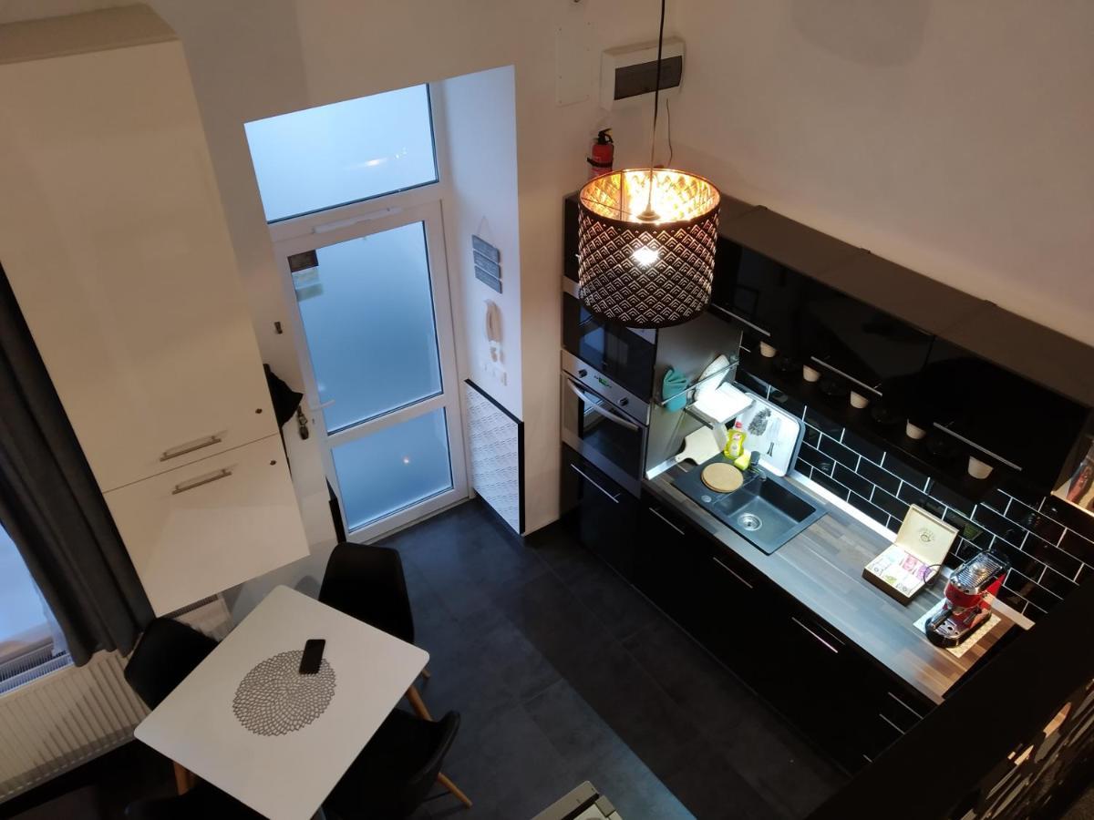 Downtown Deluxe Apartment เอ็กเกอร์ ภายนอก รูปภาพ